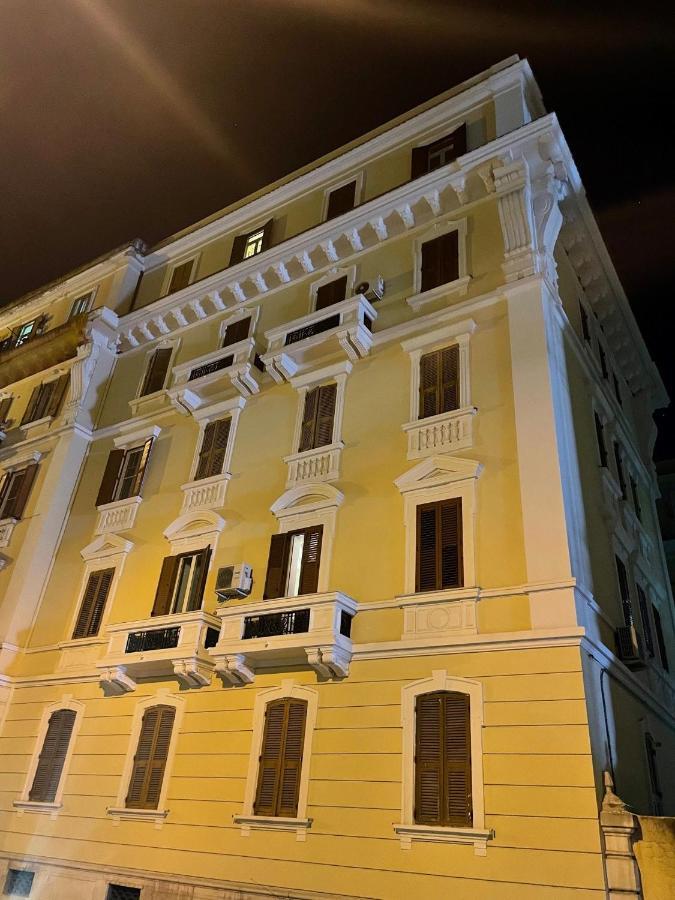 Hotel Blue & Grey Downtown Foggia Exterior foto